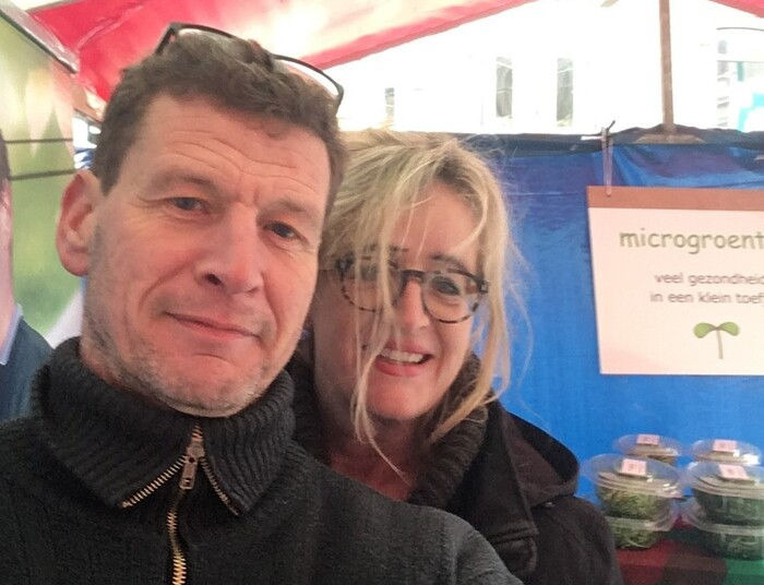 Lies en Peter in de kraam
